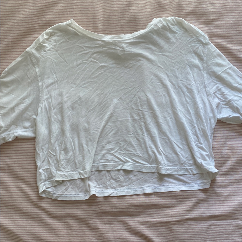 Lululemon white cropped tshirt